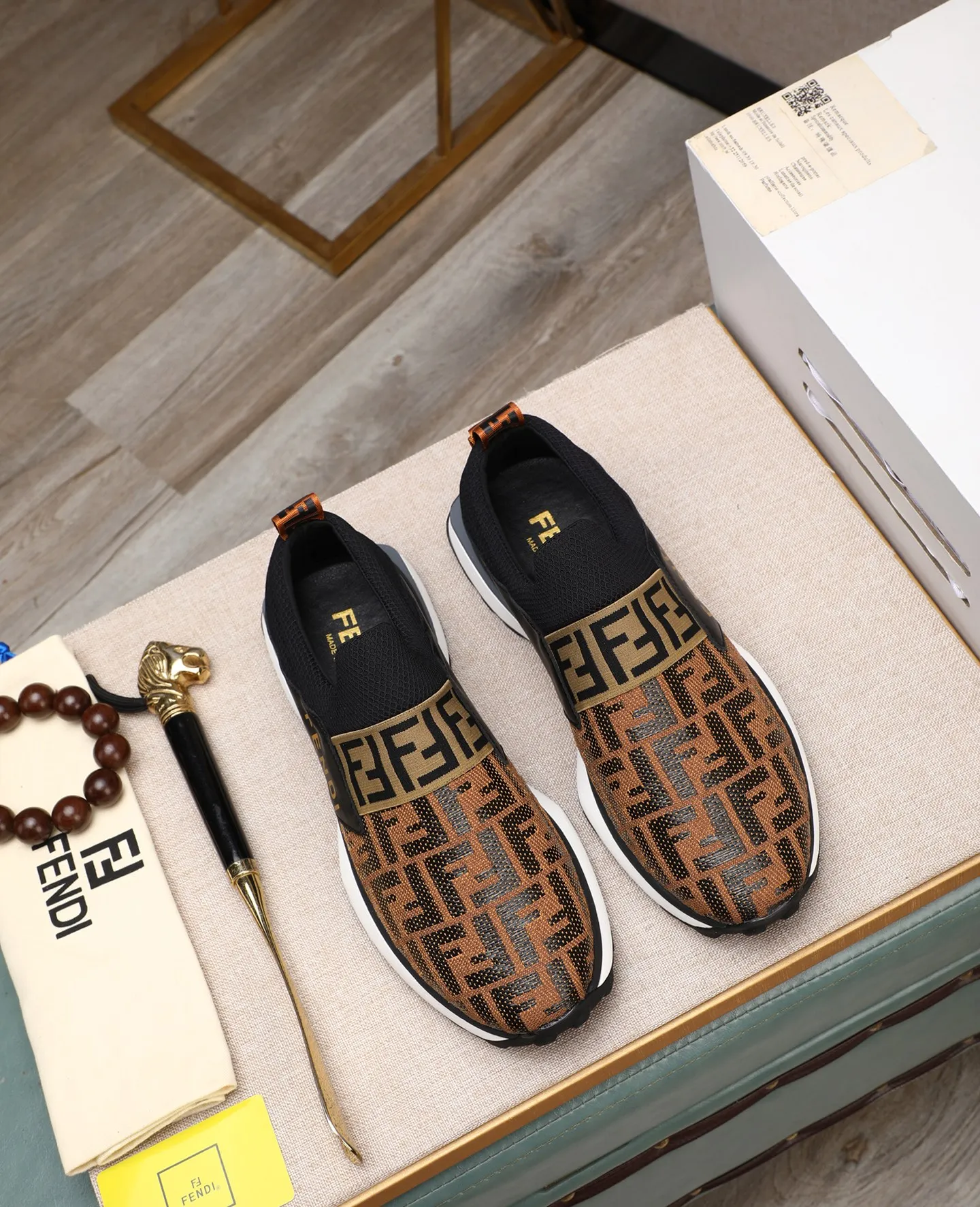 Men's shoes 💰460🕷🕷[FENDI] Fendi fashionable casual men's shoes 🇨🇳Original official website 1:1 model opening, new models are available first 💯Not high-profile but avant-garde, simple About low-key and fashionable, super versatile style 🌿 Made of original cowhide ➕ Pigskin lining 🎋 The version is comfortable on the feet, so rigorous for any small place, and the workmanship is first-class 🍍38-44 Large quantities in stock